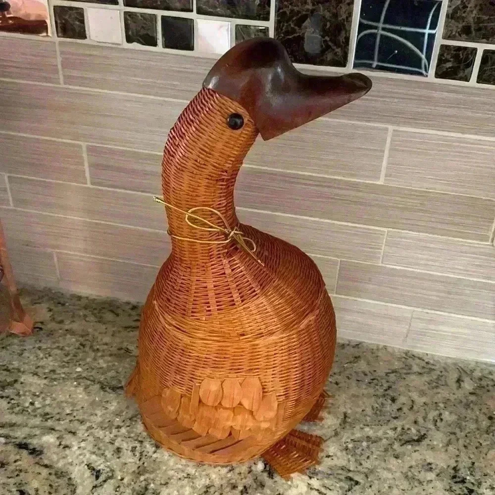 🔥Free with purchase of 50$or more Shanghai handicraft woven wicker goose.